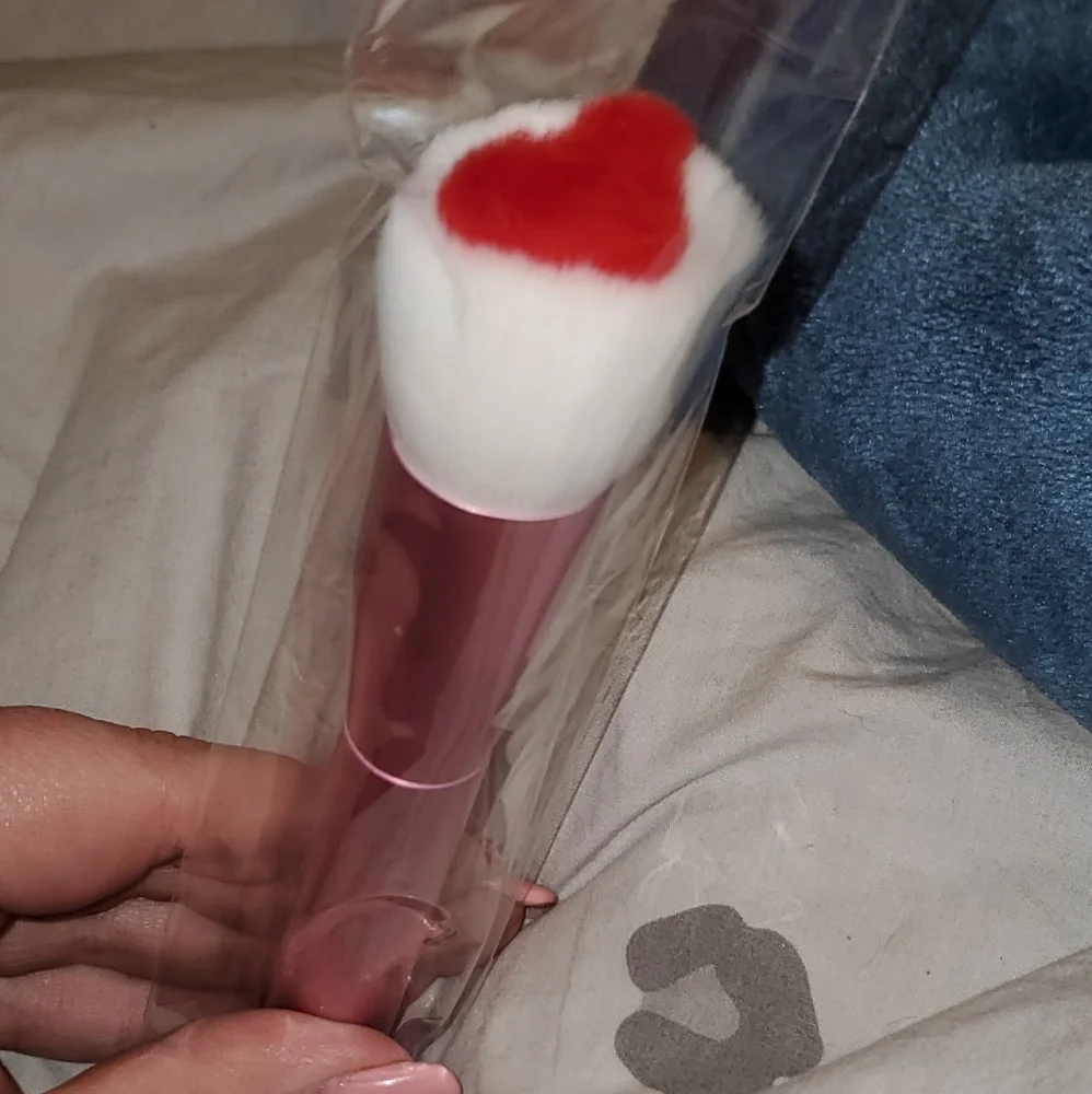 Random makeup bundle - Picture 8 of 9